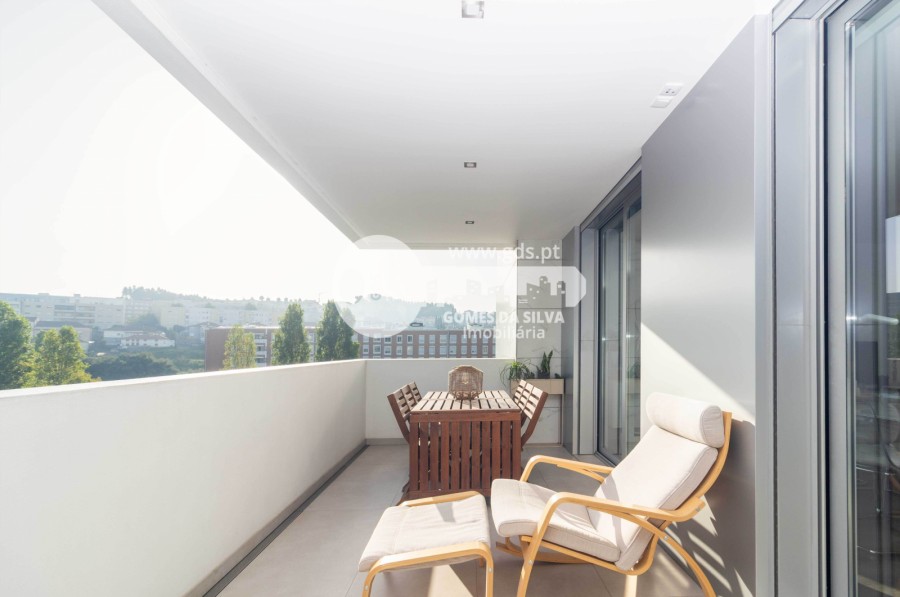 Apartamento T2 Moderno e Totalmente Mobilado e Equipado - Gomes da Silva - Imagem 18 Apartamento em Braga (Maximinos, Sé e Cividade), Braga, Braga - Imagem 18