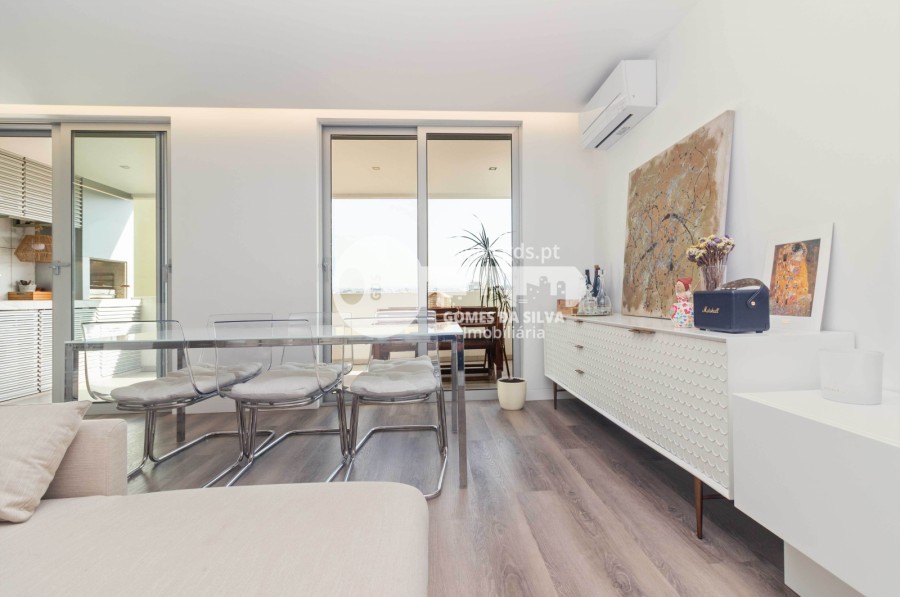 Apartamento T2 Moderno e Totalmente Mobilado e Equipado - Gomes da Silva - Imagem 9 Apartamento em Braga (Maximinos, Sé e Cividade), Braga, Braga - Imagem 9