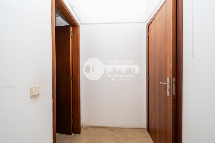 Loja em Braga (Maximinos, Sé e Cividade), Braga, Braga - Imagem 7