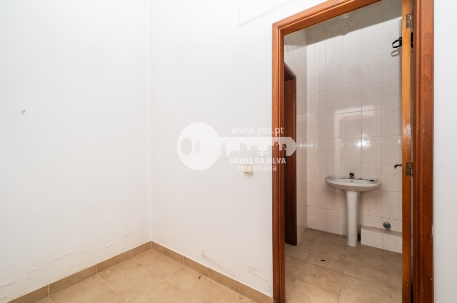 Loja em Braga (Maximinos, Sé e Cividade), Braga, Braga - Imagem 5