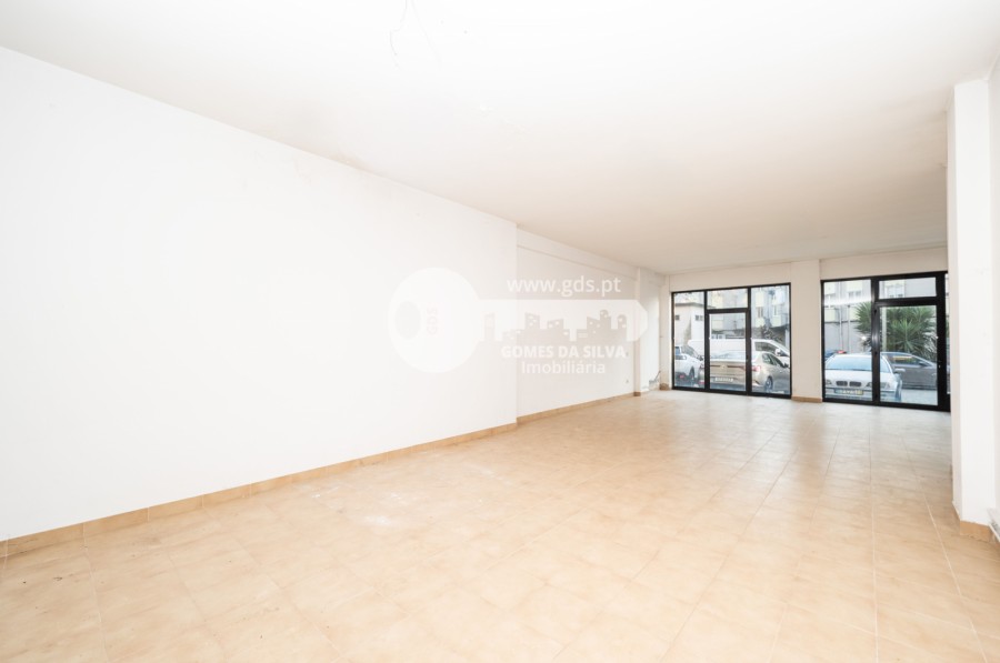 Loja em Braga (Maximinos, Sé e Cividade), Braga, Braga - Imagem 16