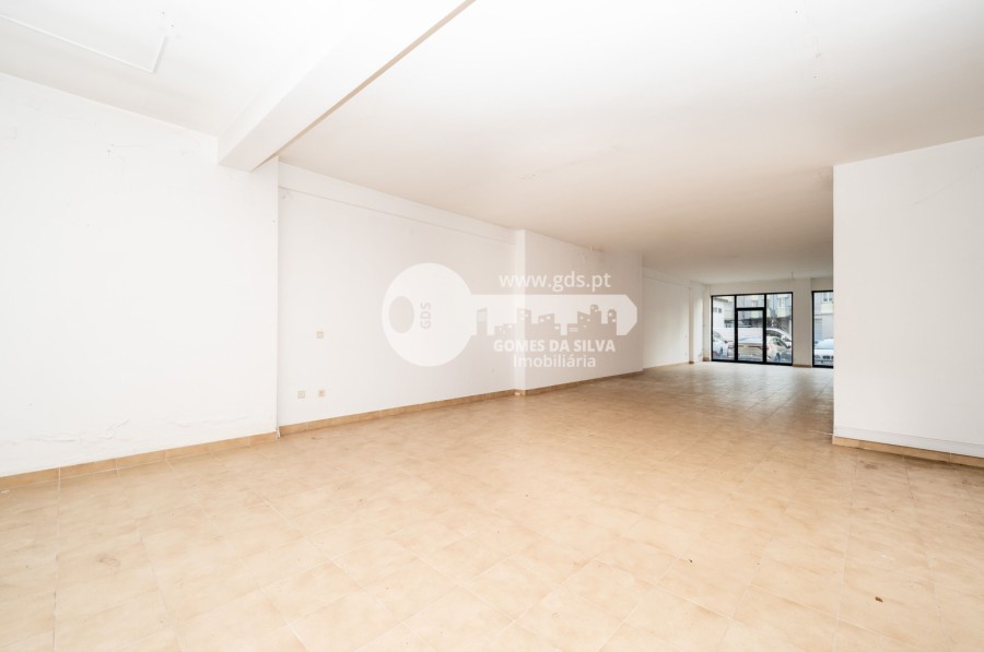 Loja na Rua Pedro Gomes Ourives com 219m2 - Gomes da Silva - Imagem 13 Loja em Braga (Maximinos, Sé e Cividade), Braga, Braga - Imagem 13