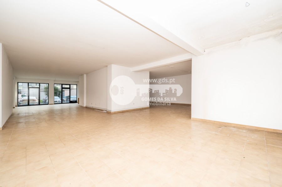 Loja na Rua Pedro Gomes Ourives com 219m2 - Gomes da Silva - Imagem 14 Loja em Braga (Maximinos, Sé e Cividade), Braga, Braga - Imagem 14