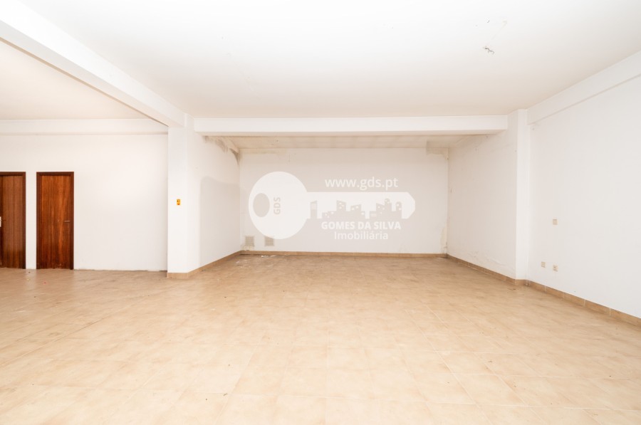 Loja em Braga (Maximinos, Sé e Cividade), Braga, Braga - Imagem 19