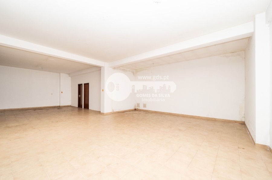 Loja em Braga (Maximinos, Sé e Cividade), Braga, Braga - Imagem 10