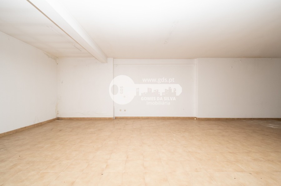 Loja em Braga (Maximinos, Sé e Cividade), Braga, Braga - Imagem 12