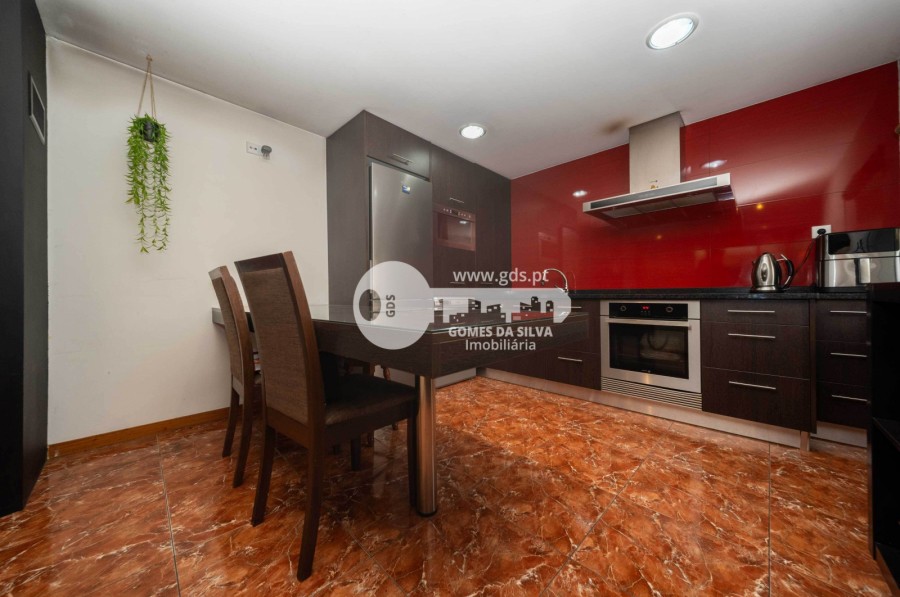 Moradia em Santa Lucrécia de Algeriz e Navarra, Braga, Braga - Imagem 13