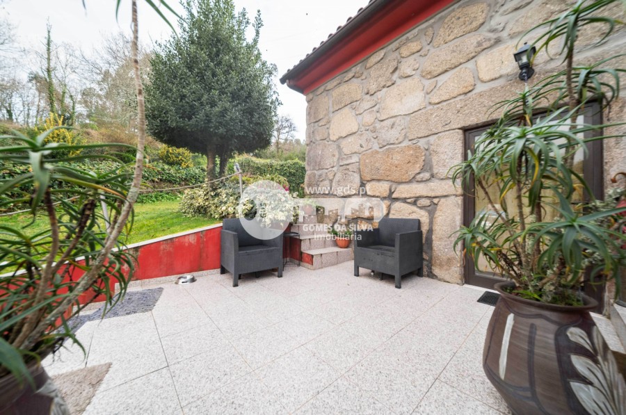 Moradia em Santa Lucrécia de Algeriz e Navarra, Braga, Braga - Imagem 32