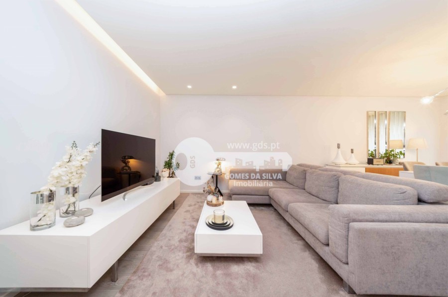 Apartamento em Nogueira, Fraião e Lamaçães, Braga, Braga