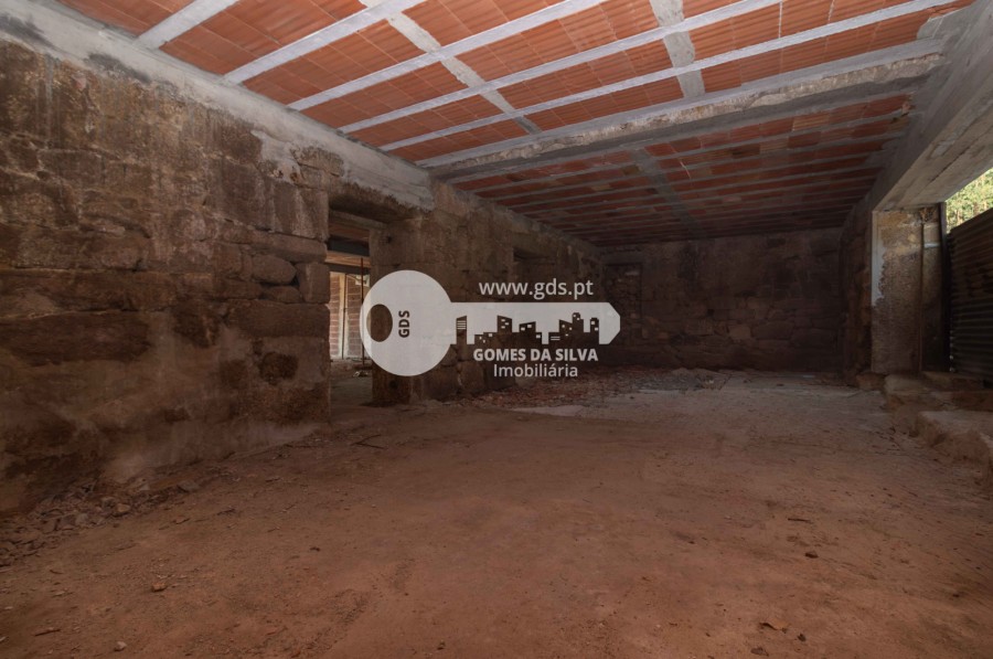 Moradia em estrutura com projeto para 3 apartamentos em Jesufrei - Gomes da Silva - Imagem 24 Moradia em Lemenhe, Mouquim e Jesufrei, Vila Nova de Famalicão, Braga - Imagem 24