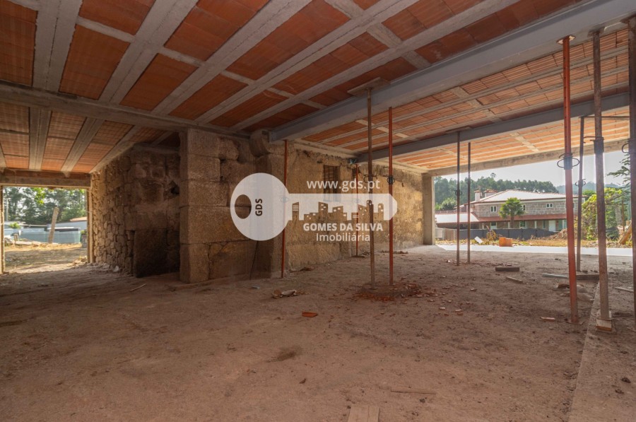Moradia em estrutura com projeto para 3 apartamentos em Jesufrei - Gomes da Silva - Imagem 21 Moradia em Lemenhe, Mouquim e Jesufrei, Vila Nova de Famalicão, Braga - Imagem 21