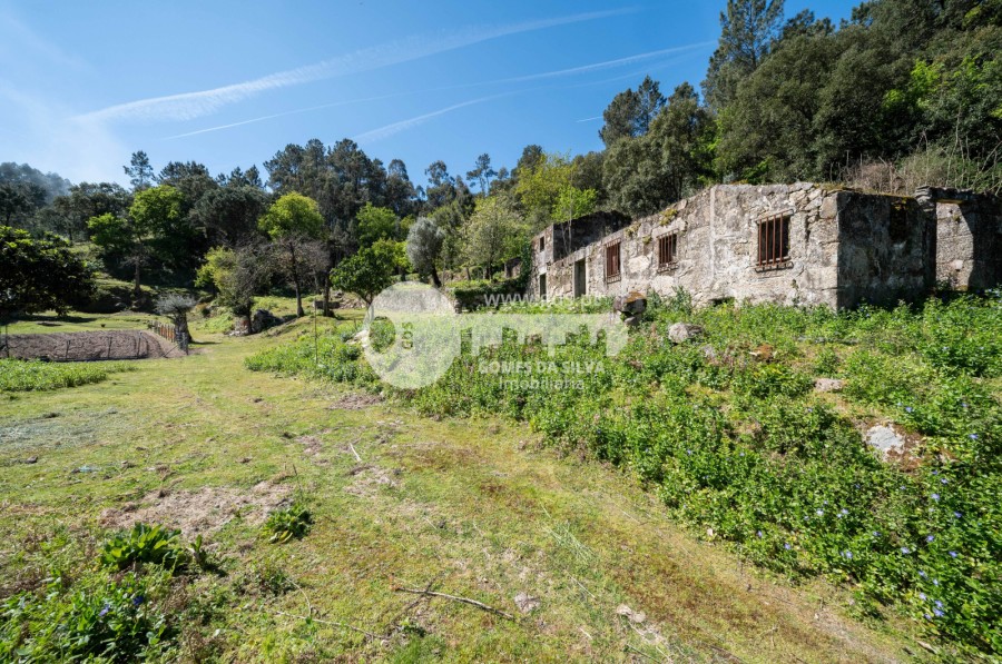 Moradia em Santa Lucrécia de Algeriz e Navarra, Braga, Braga - Imagem 8