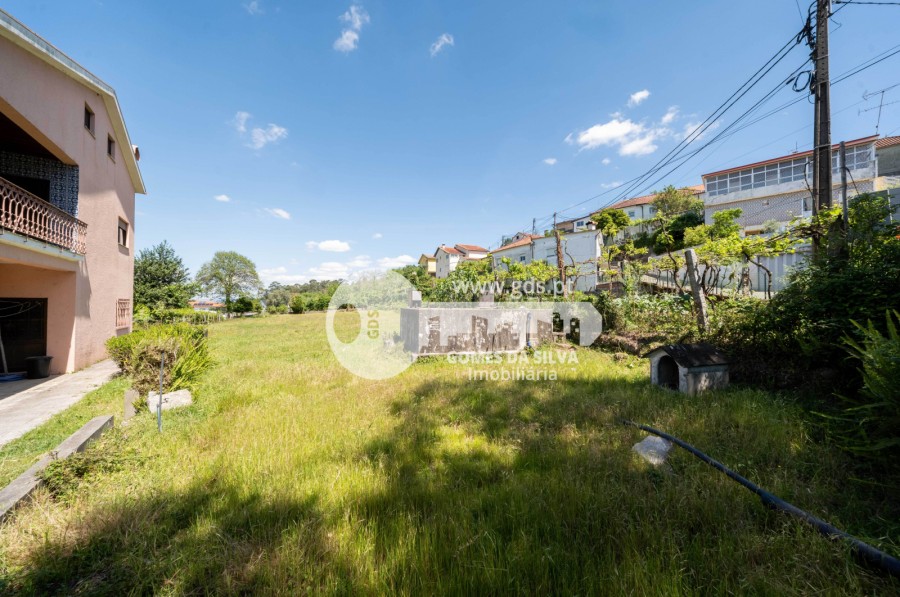 Terreno em Esporões, Braga, Braga