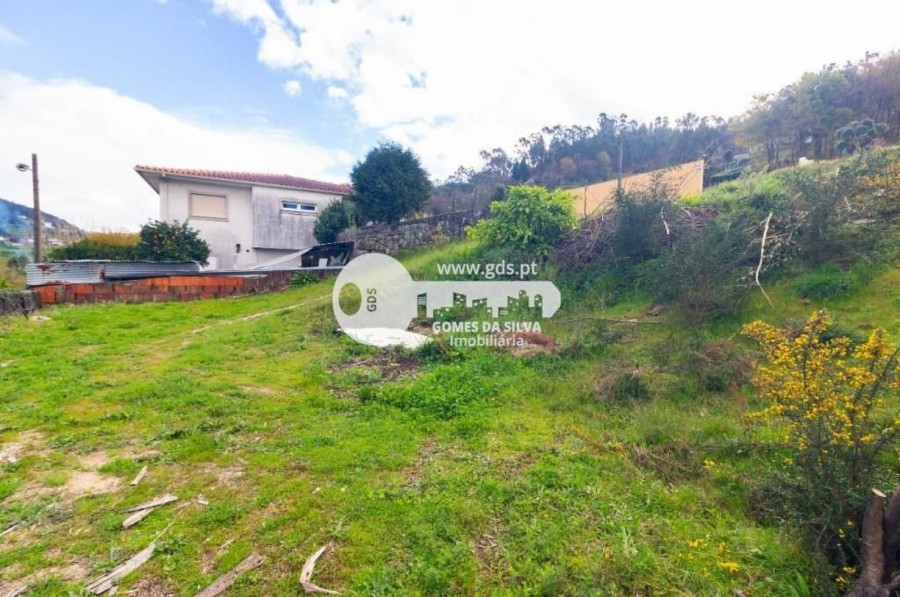 Terreno em Morreira e Trandeiras, Braga, Braga