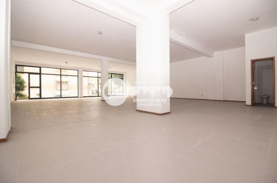 Loja Nunca Utilizada com 135m² na Praceta das Amoreiras – Braga - Gomes da Silva - Imagem 3 Loja em São Vicente, Braga, Braga - Imagem 3