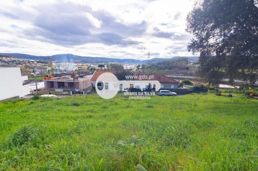 Terreno em Celeirós, Aveleda e Vimieiro, Braga, Braga