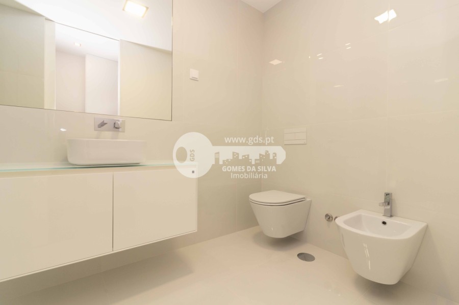Apartamento T2 Moderno para Arrendamento - Gomes da Silva - Imagem 11 Apartamento em Braga (Maximinos, Sé e Cividade), Braga, Braga - Imagem 11